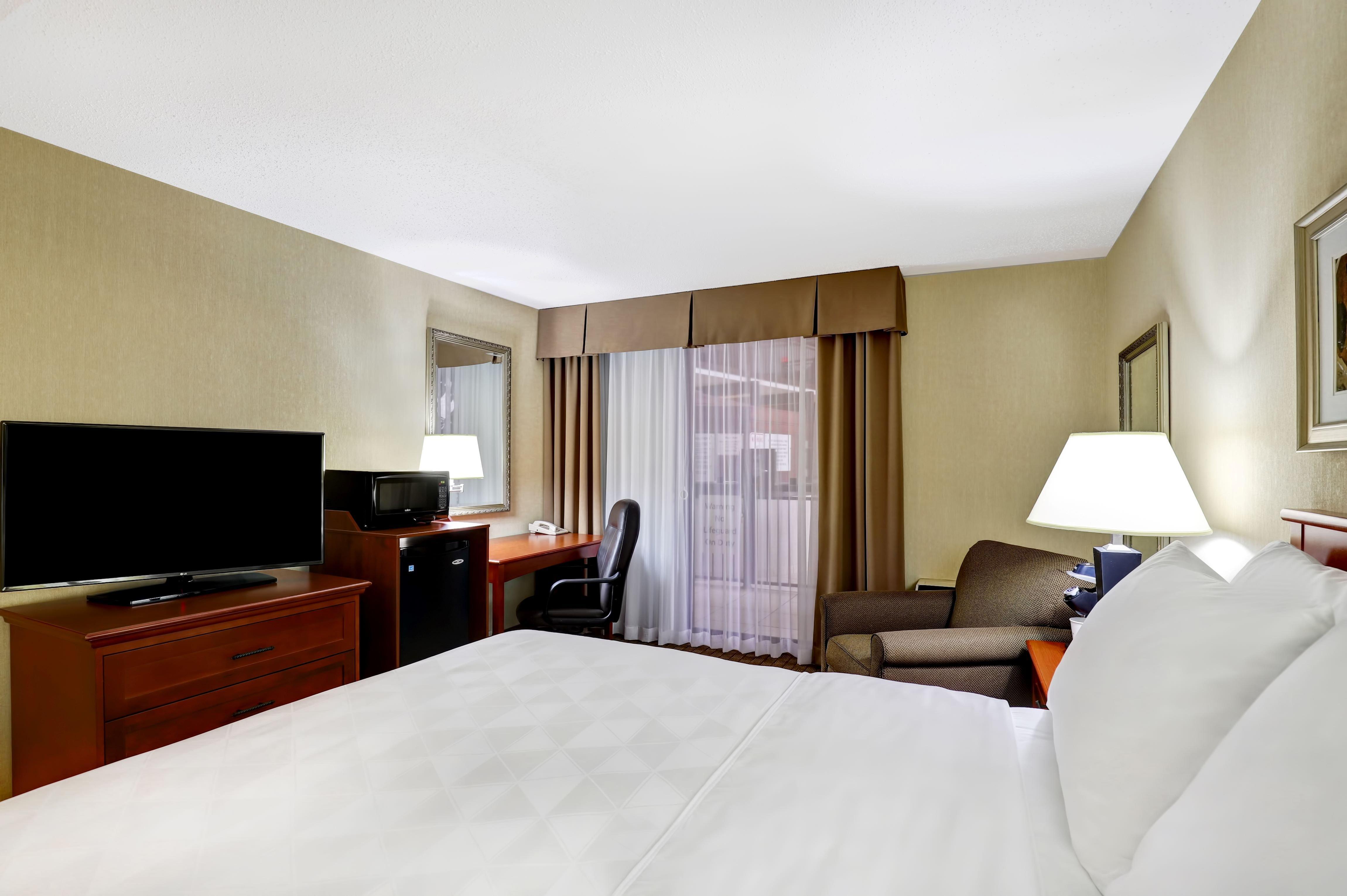 Holiday Inn Laval Montreal, An Ihg Hotel Zewnętrze zdjęcie